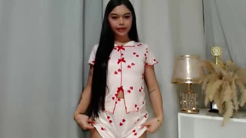 Snapshot of asian_alitacumgirlxxx chatting on 05-13-26, 02:14 asian_alitacumgirlxxx online show from 05-13-26, 02:14