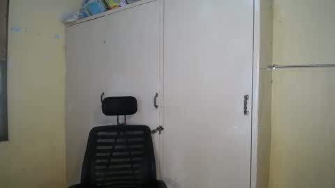 Asia online show from 03-11-25, 06:21