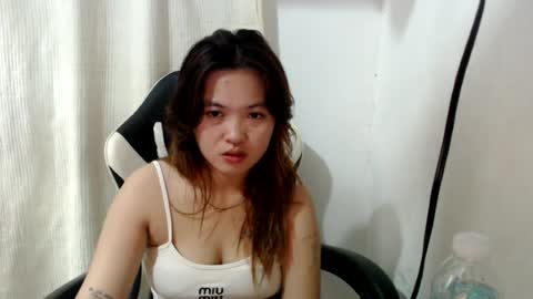 Snapshot of asian_honey69 chatting on 07-15-26, 03:39 bb girl online show from 07-15-26, 03:39
