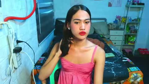 LOVELY LORAINE online show from 06-24-26, 05:17