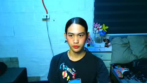 LOVELY LORAINE online show from 07-17-26, 11:17