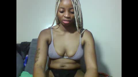 Asia online show from 11-30-25, 07:18