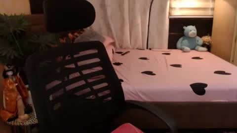 angela online show from 01-27-25, 03:26