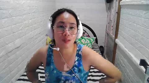 Trixie online show from 02-13-25, 03:24