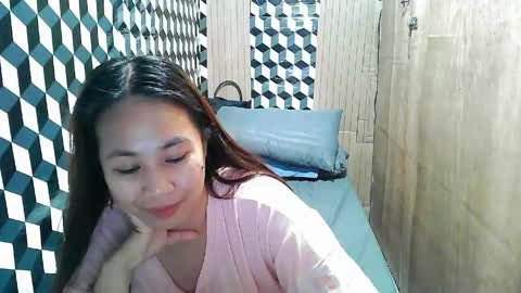 Trixie online show from 04-21-26, 02:01