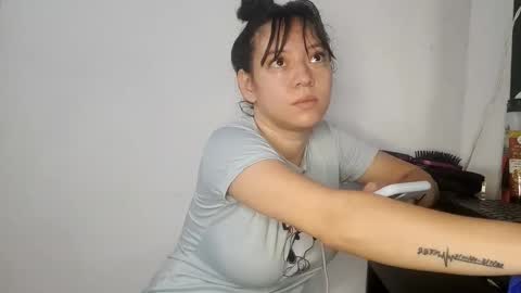 Snapshot of asian_sweet_damara chatting on 10-13-25, 03:56 Damara Roland online show from 10-13-25, 03:56