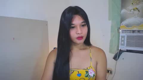 Snapshot of asian_yannie chatting on 10-26-25, 04:07 Yan online show from 10-26-25, 04:07