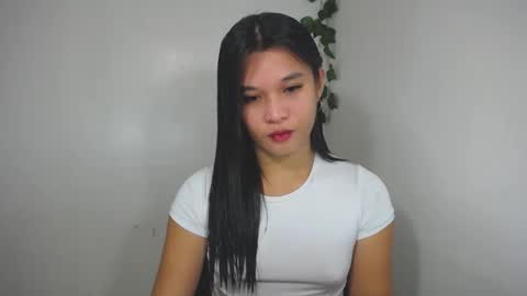 Snapshot of asian_yannie chatting on 11-22-25, 05:34 Yan online show from 11-22-25, 05:34