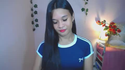 Snapshot of asian_yannie chatting on 01-09-26, 04:04 Yan online show from 01-09-26, 04:04