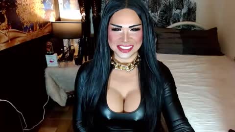 Snapshot of asianassetxxx chatting on 03-11-26, 05:19 nicole online show from 03-11-26, 05:19