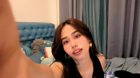 Snapshot of asianbabecandy chatting on 01-06-25, 09:52 candy online show from 01-06-25, 09:52