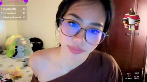 Snapshot of asianbabecandy chatting on 06-17-26, 12:24 candy online show from 06-17-26, 12:24