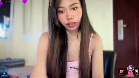 Snapshot of asianbabecandy chatting on 07-17-26, 12:06 candy online show from 07-17-26, 12:06