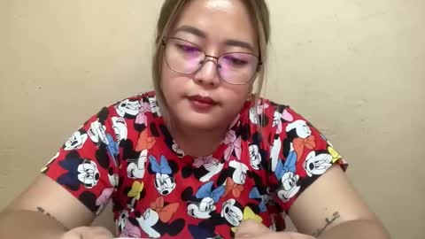 Snapshot of asianbunny10 chatting on 03-12-26, 04:51 Curvy online show from 03-12-26, 04:51