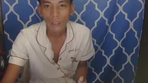 Isan online show from 04-10-26, 03:17