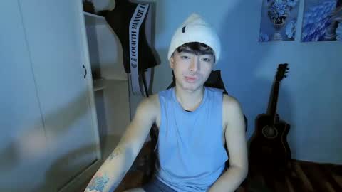 Snapshot of asiancummer_bry69 chatting on 12-31-24, 08:37 Bry online show from 12-31-24, 08:37