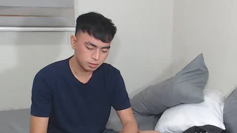 Snapshot of asiancummer_bry69 chatting on 01-14-25, 09:45 Bry online show from 01-14-25, 09:45