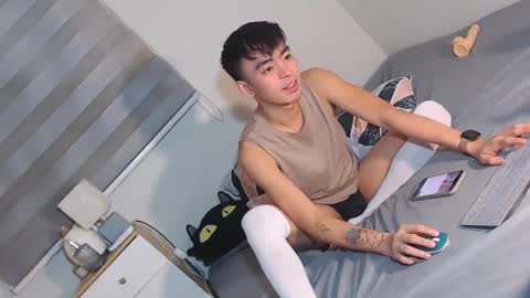 Snapshot of asiancummer_bry69 chatting on 03-12-25, 05:17 Bry online show from 03-12-25, 05:17
