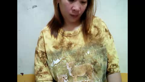 Snapshot of asiancutie143 chatting on 04-28-26, 11:21 asiancutie143 online show from 04-28-26, 11:21