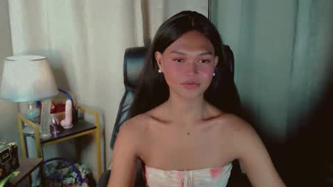 Snapshot of asiankianna chatting on 05-24-26, 10:42 Kianna online show from 05-24-26, 10:42