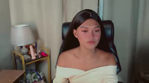 Snapshot of asiankianna chatting on 05-27-26, 10:12 Kianna online show from 05-27-26, 10:12
