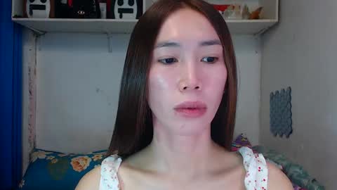Snapshot of asianqt19 chatting on 03-23-26, 05:11 J A D E online show from 03-23-26, 05:11