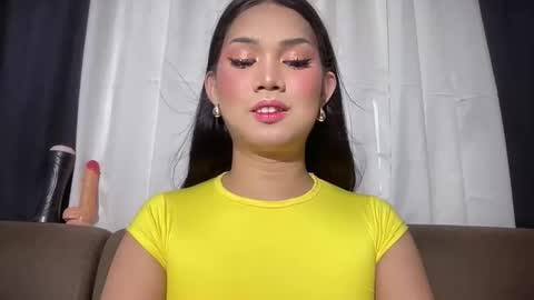 Lily online show from 06-06-26, 10:47