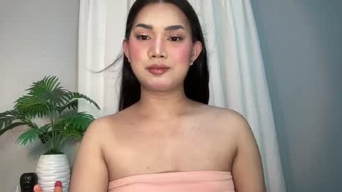 Lily online show from 07-08-26, 12:04
