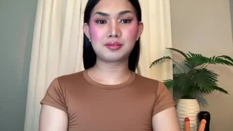 Lily online show from 07-26-26, 06:48