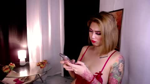 Snapshot of asiantskatie chatting on 07-18-26, 02:49 katie online show from 07-18-26, 02:49