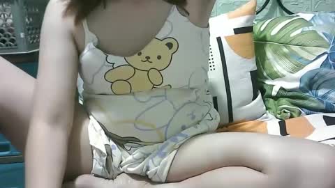 Snapshot of asianzoe4youxx chatting on 01-16-25, 04:49 Zoe online show from 01-16-25, 04:49