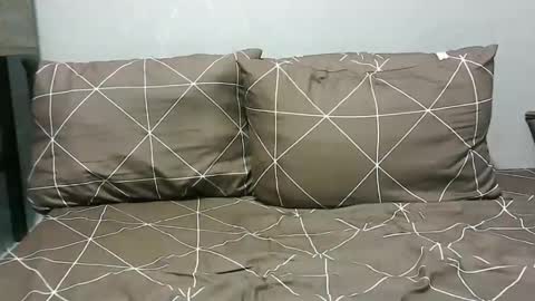 Zoe online show from 10-25-25, 01:46