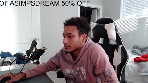 Snapshot of asimpsdream chatting on 11-19-25, 02:06 asimpsdream online show from 11-19-25, 02:06