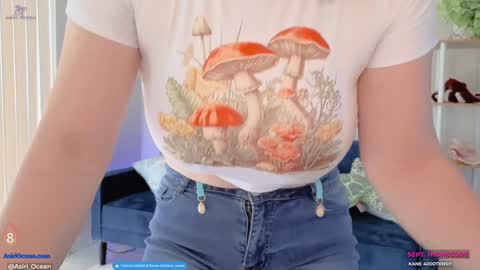 Asiri   pronounced Ah-siri Please no nicknames   3 online show from 09-26-25, 04:44