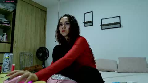 aslysande online show from 06-21-26, 04:59