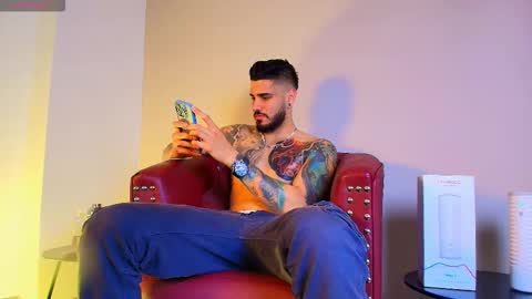 Snapshot of asmodeus_bael_ chatting on 09-15-25, 01:05 asmodeus bael online show from 09-15-25, 01:05