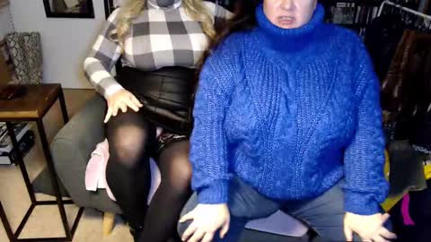 Aspen Vale online show from 11-16-25, 04:07