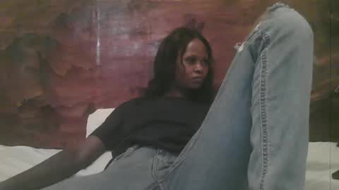 alisha online show from 04-19-26, 07:51