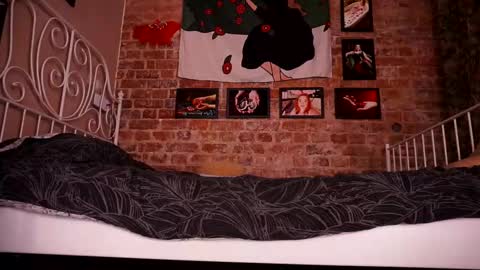 Snapshot of assgives chatting on 11-06-25, 02:45 Eva online show from 11-06-25, 02:45