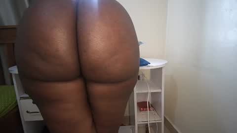 Snapshot of assygally chatting on 03-03-26, 12:33 shee online show from 03-03-26, 12:33