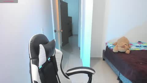 Asta Kuno online show from 04-20-26, 08:39