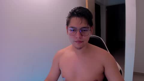Snapshot of asta_kuro chatting on 06-13-26, 10:35 Asta Kuno online show from 06-13-26, 10:35