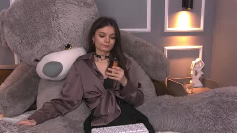 Snapshot of asterquinn chatting on 03-11-25, 09:48 Aster Quinn online show from 03-11-25, 09:48