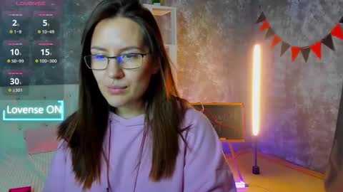 Asti online show from 03-19-26, 02:04