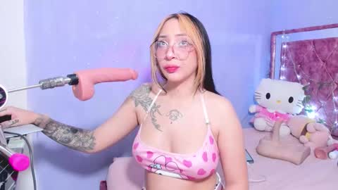 Kitty online show from 10-22-25, 02:45