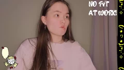 Snapshot of astra_lis chatting on 02-17-25, 05:10 Astra online show from 02-17-25, 05:10