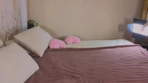 Snapshot of astra_lis chatting on 03-05-25, 12:33 Astra online show from 03-05-25, 12:33