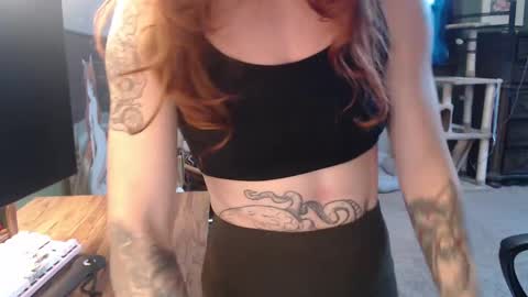 Snapshot of astraeasiren chatting on 12-13-24, 06:16 AstraeaSiren online show from 12-13-24, 06:16