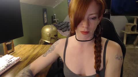 Snapshot of astraeasiren chatting on 02-18-25, 05:53 AstraeaSiren online show from 02-18-25, 05:53