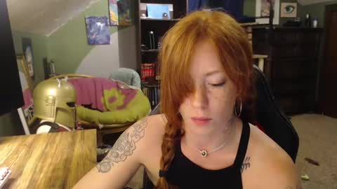 Snapshot of astraeasiren chatting on 09-11-25, 02:44 AstraeaSiren online show from 09-11-25, 02:44